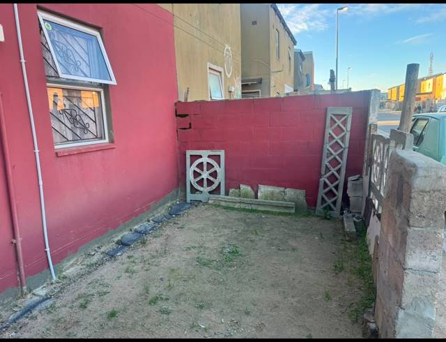 2 BEDROOM HOUSE FOR SALE IN SUNSET GLEN